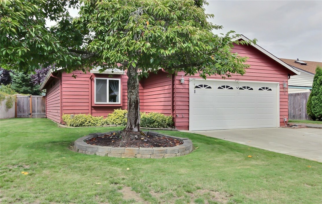 Property Photo:  30115 53rd Ave S  WA 98001 