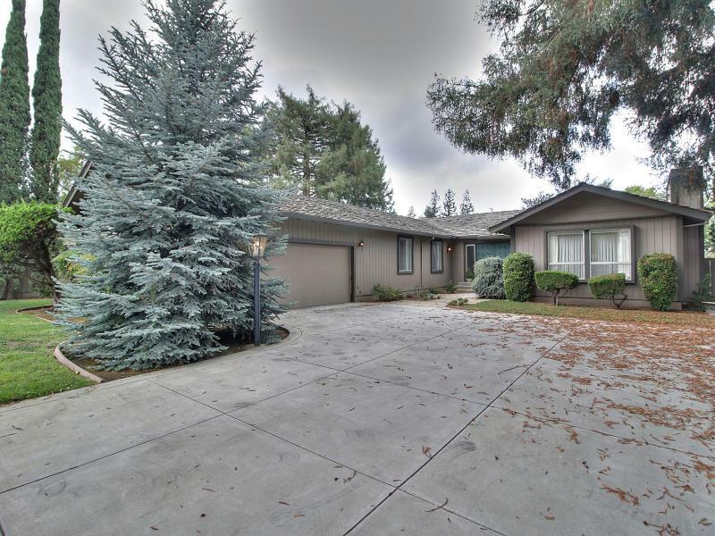 Property Photo:  14063 Saratoga Sunnyvale Road  CA 95070 