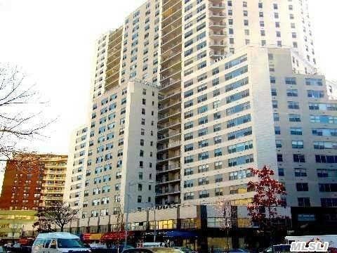 Property Photo:  125-10 Queens Blvd 1705  NY 11415 