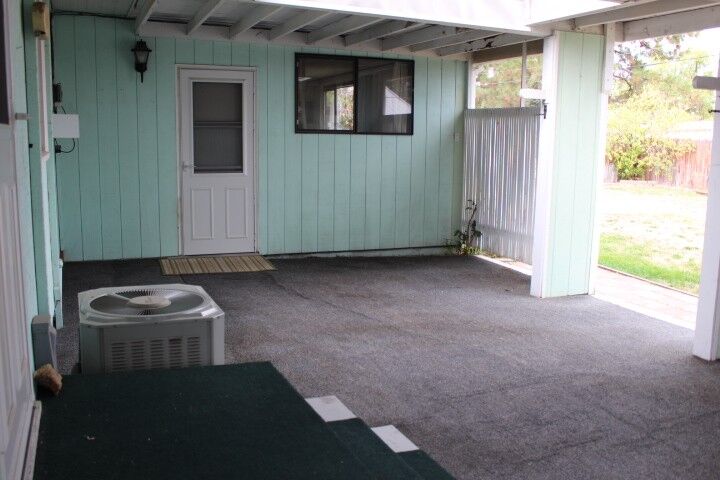 Property Photo:  704 Lynn St  WA 98801 