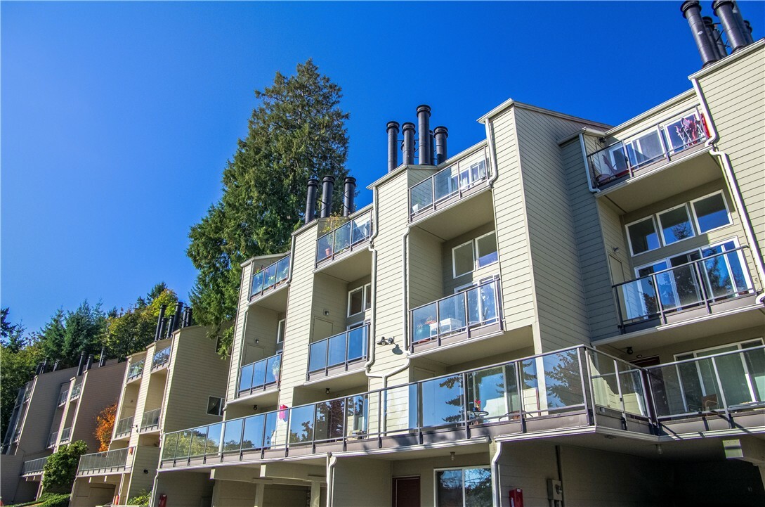 Property Photo: 2933 76th Ave SE 12D WA 98040