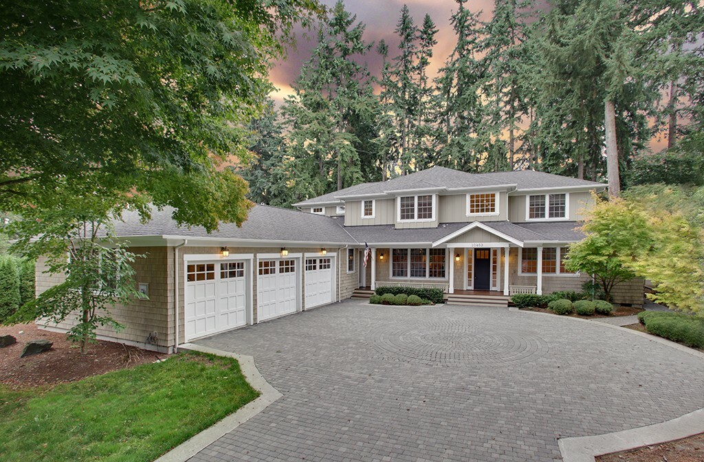 Property Photo: 10463 SE 19th St WA 98004