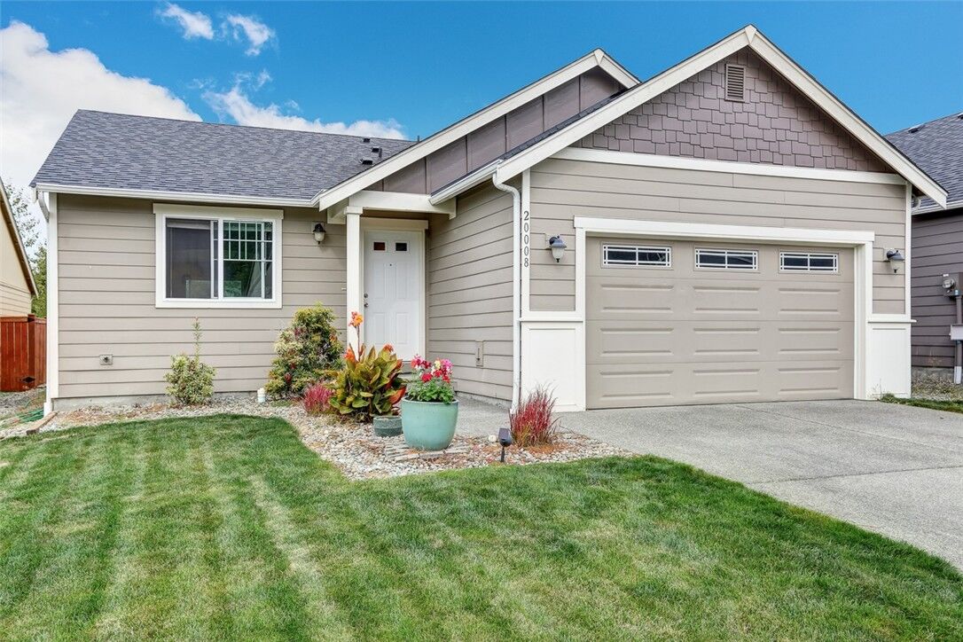 Property Photo: 20008 99th Ave E WA 98338