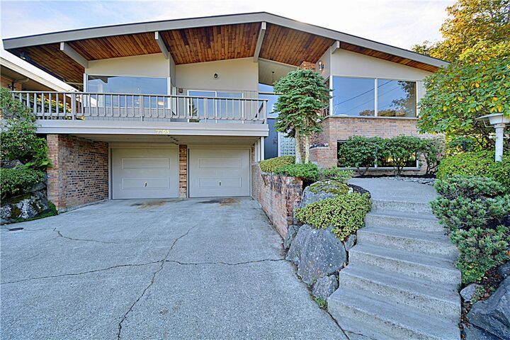 Property Photo:  7705 S 116th St  WA 98178 