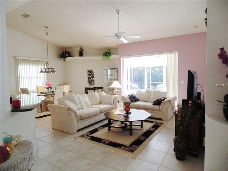 Property Photo: 9747 Knightsbridge Circle FL 34238