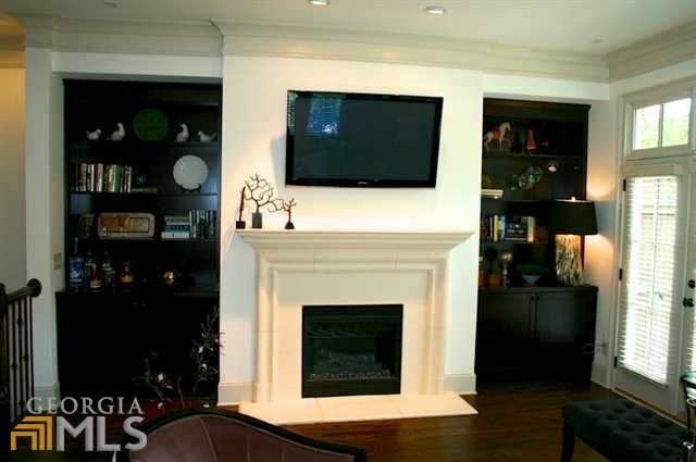 Property Photo:  547 Ansley Cir 609  GA 30324 