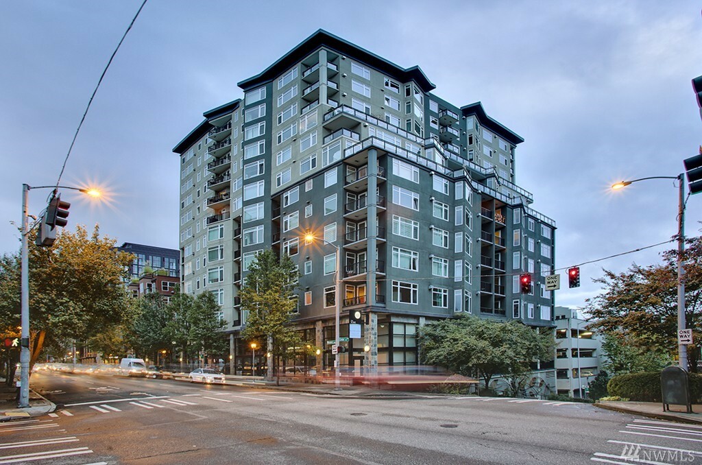 Property Photo: 2607 Western Ave 303 WA 98121