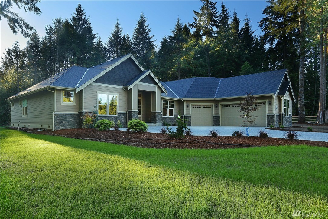 Property Photo: 13228 206th St SE WA 98296
