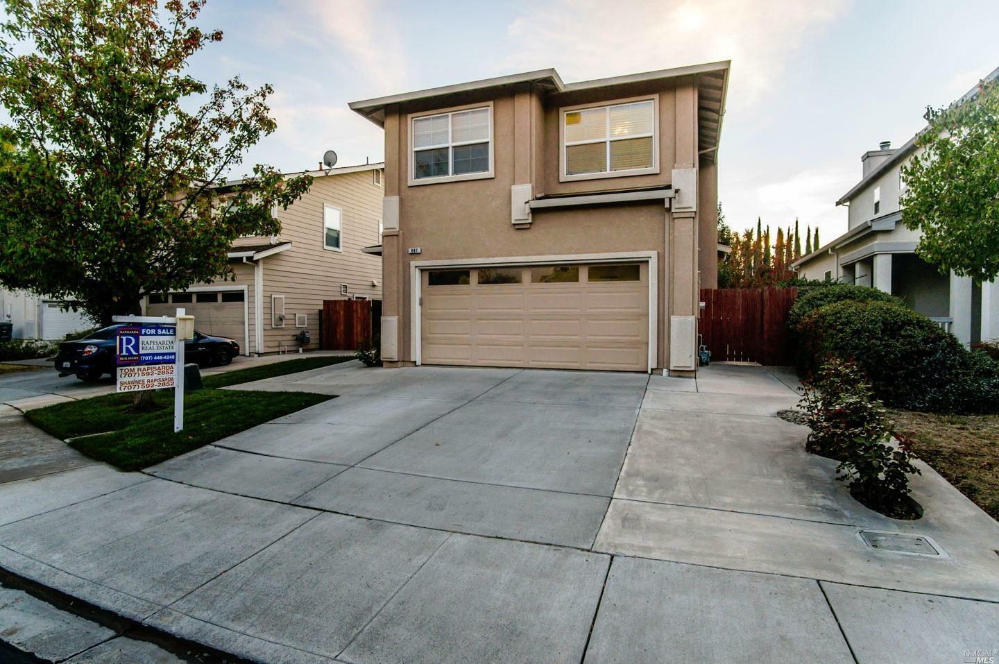 Property Photo:  687 Chateau Circle  CA 95687 