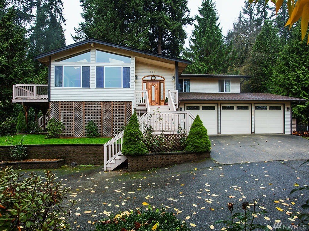 1801 156th Ave SE  Bellevue WA 98007 photo