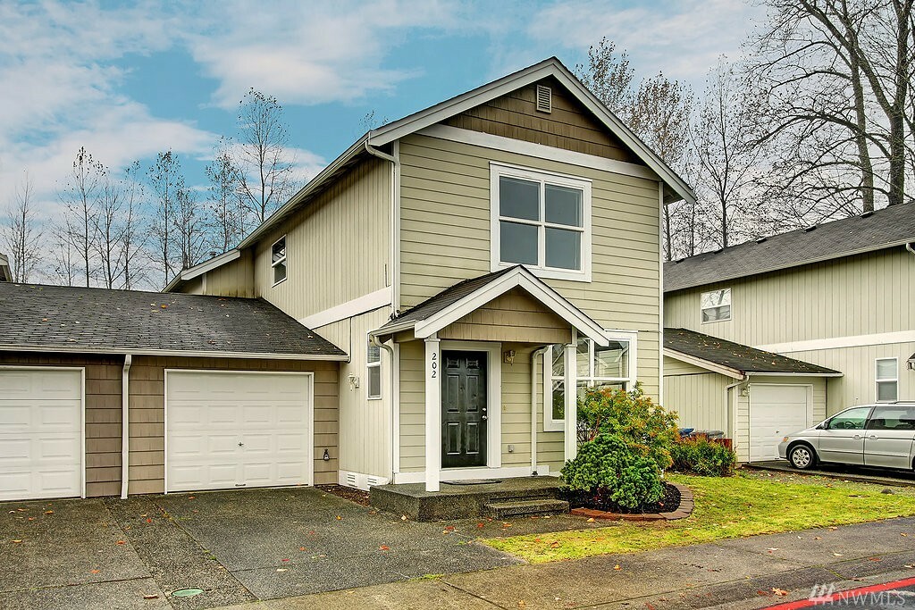 Property Photo:  202 Whispering Pine Place  WA 98294 