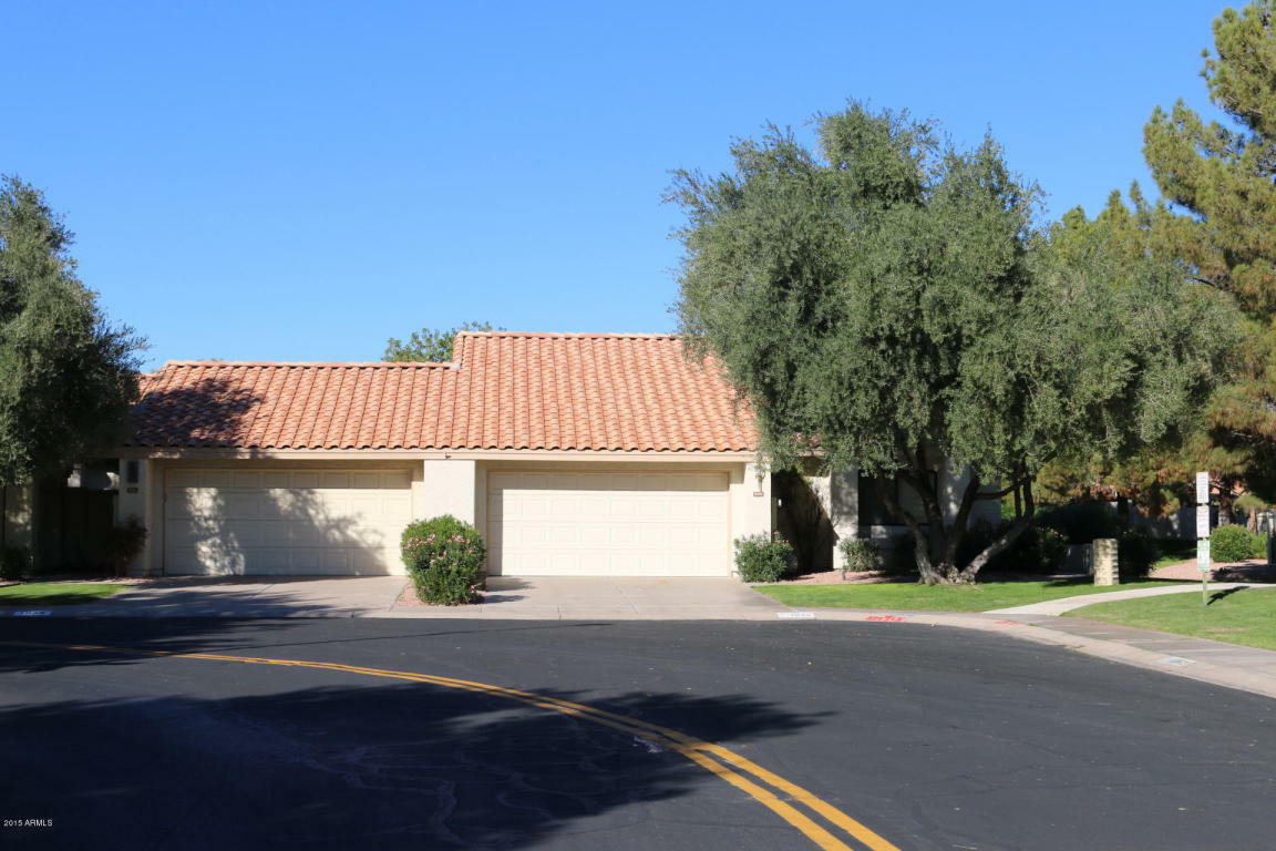 Property Photo:  1040 E McNair Drive  AZ 85283 