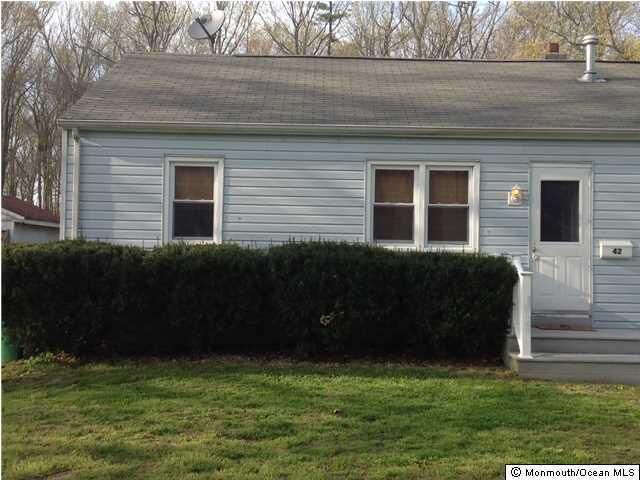 Property Photo:  42 Story Street  NJ 08533 