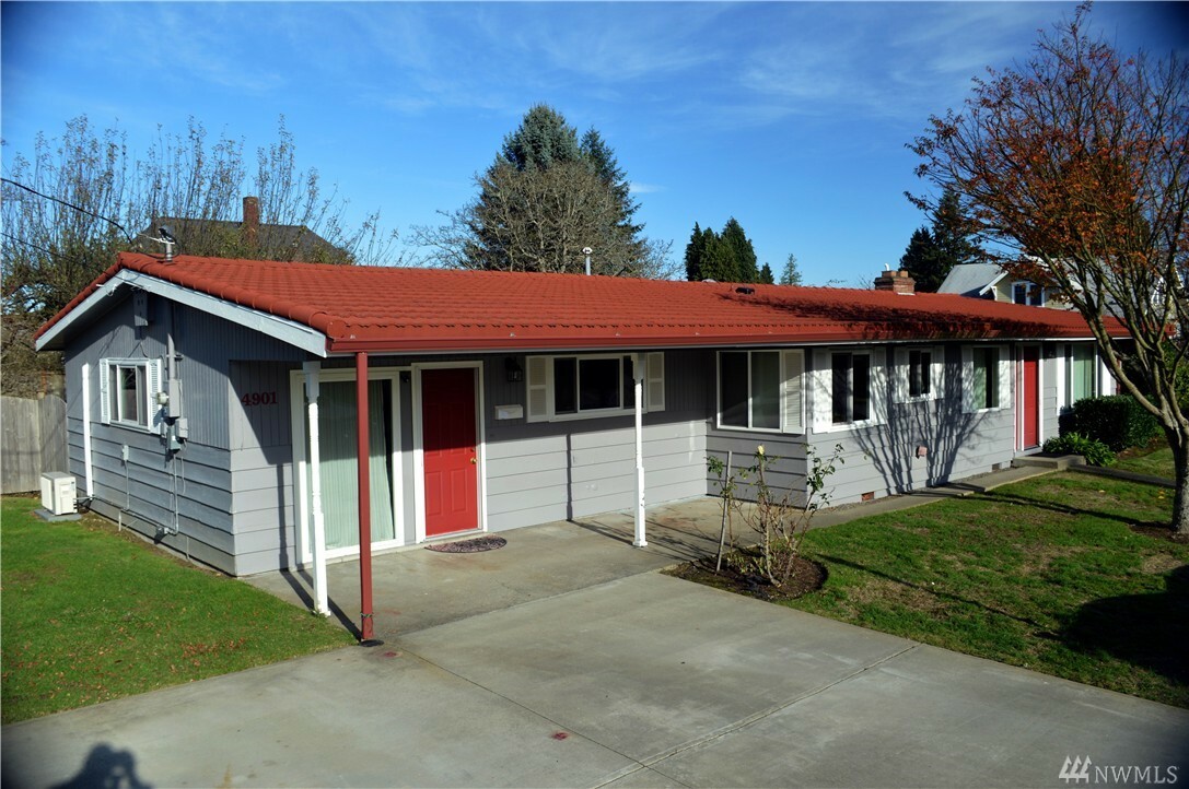 Property Photo:  4901 N 33rd Street St  WA 98407 