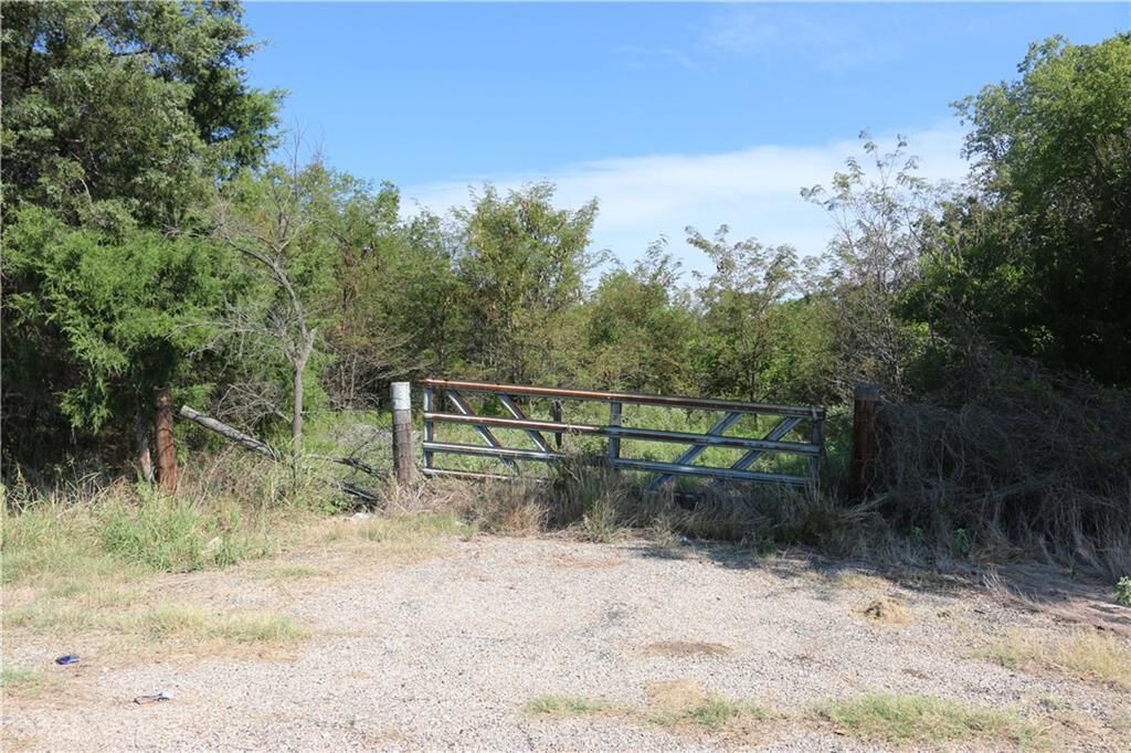 Property Photo: 0000 I-30 TX 75402