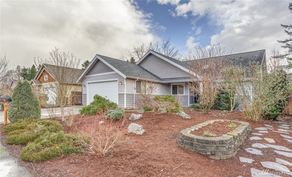 Property Photo: 210 First Place WA 98276