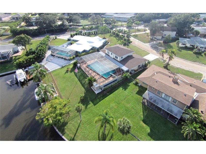 Property Photo: 2151 Lusitania Drive FL 34231