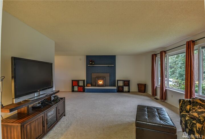 Property Photo: 18013 129th Place SE WA 98290