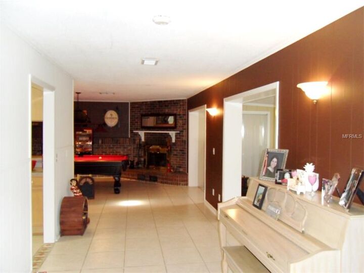 Property Photo:  454 King Street  FL 32765 