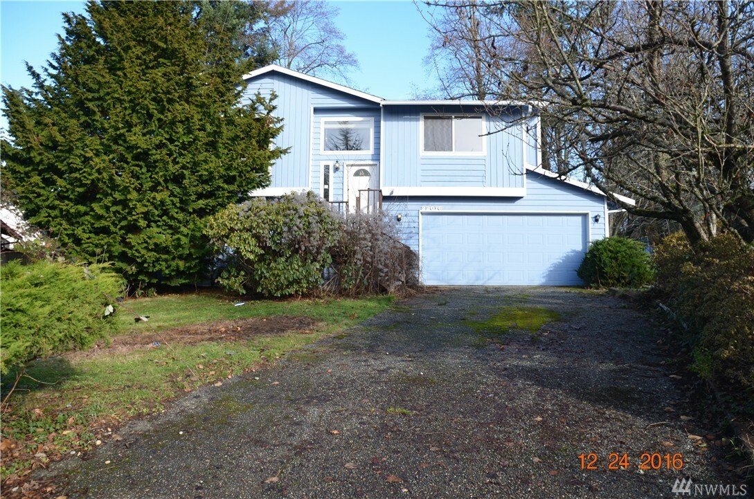 Property Photo:  22016 123rd Ave SE  WA 98031 