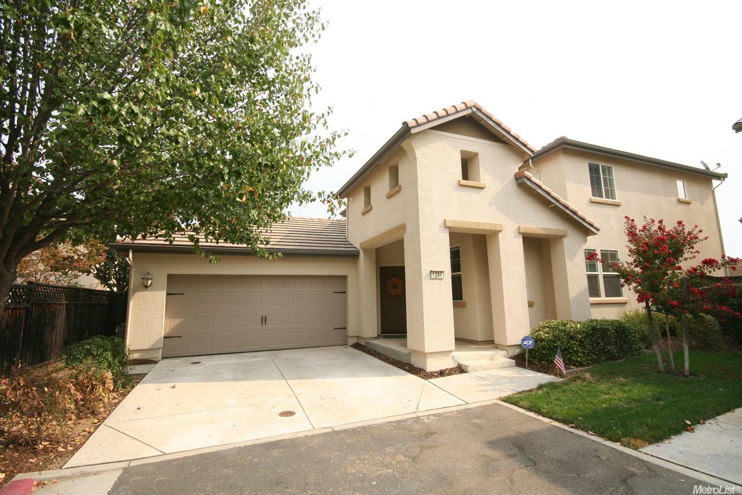 Property Photo: 1294 Landmark Circle CA 95648