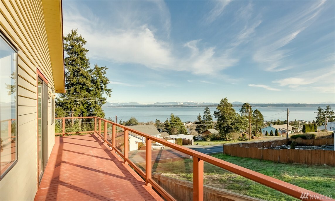 Property Photo:  1353 Rainbow Lane  WA 98282 