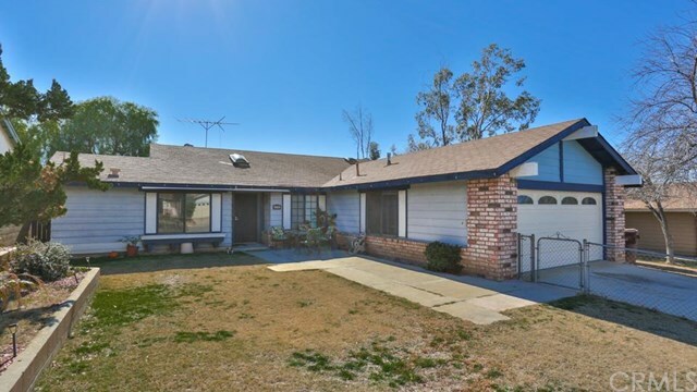 Property Photo:  24463 Dunlavy Court  CA 92557 