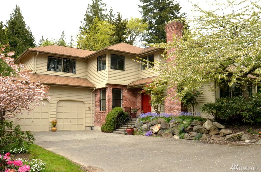 Property Photo:  19411 86th Ave W  WA 98026 