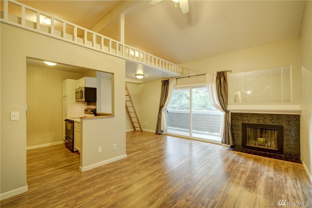 Property Photo:  12415 NE 130th Ct H308  WA 98034 