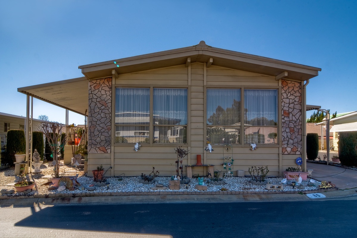 Property Photo: 955 Howard 80 CA 92029