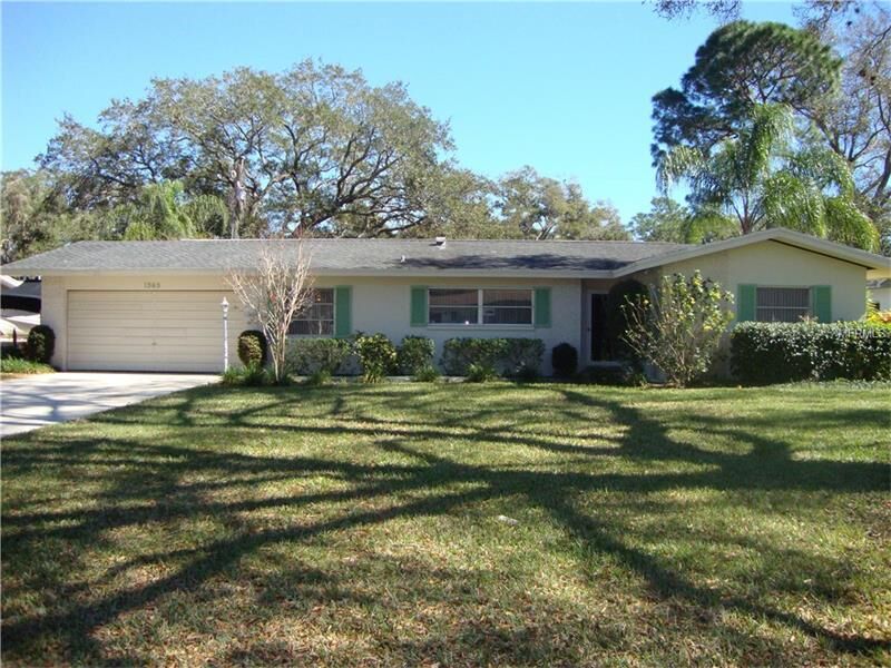 Property Photo:  1365 Viewtop Drive  FL 33764 