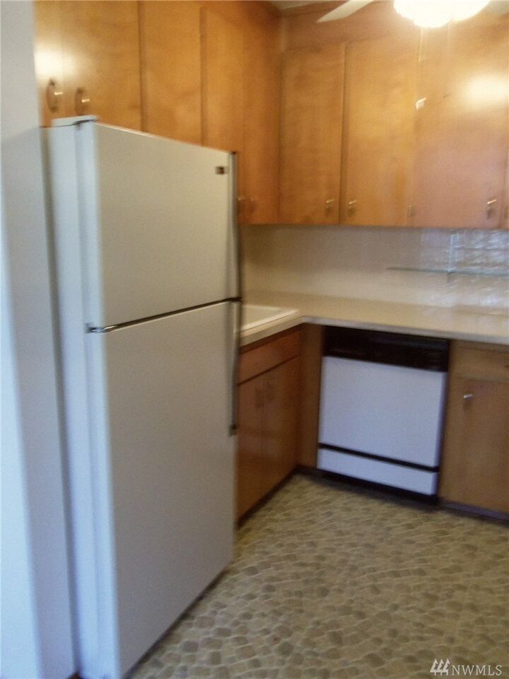 Property Photo:  100 Martin Luther King Jr Wy 8  WA 98122 