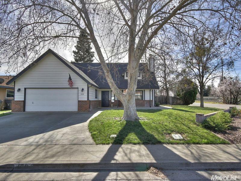 Property Photo:  100 Almond Drive  CA 95694 