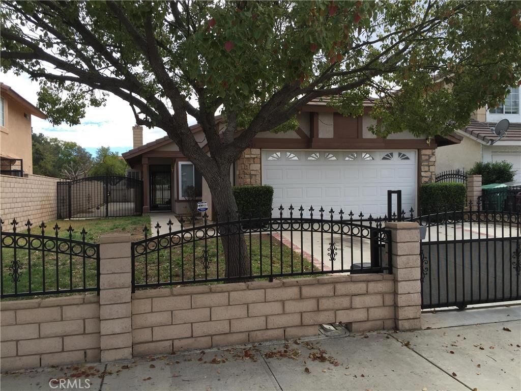 Property Photo: 25483 Moorland Road CA 92551
