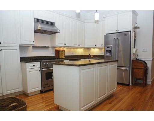 Property Photo:  53 Beacon Street 1A  MA 02108 