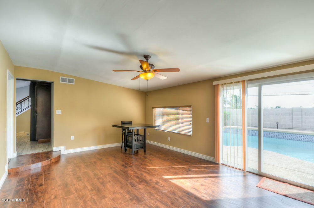 Property Photo:  325 E Renee Drive  AZ 85024 
