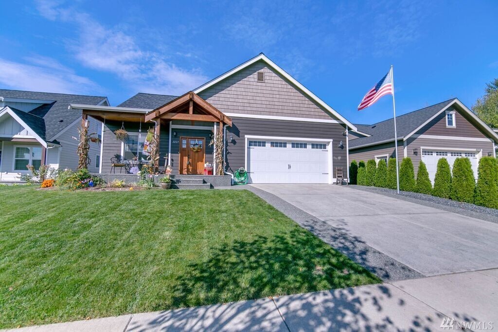 Property Photo: 2227 Shea Street WA 98264