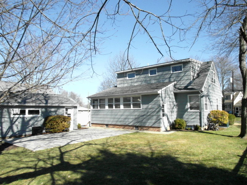 Property Photo:  45 Terhune Rd  NJ 07066 