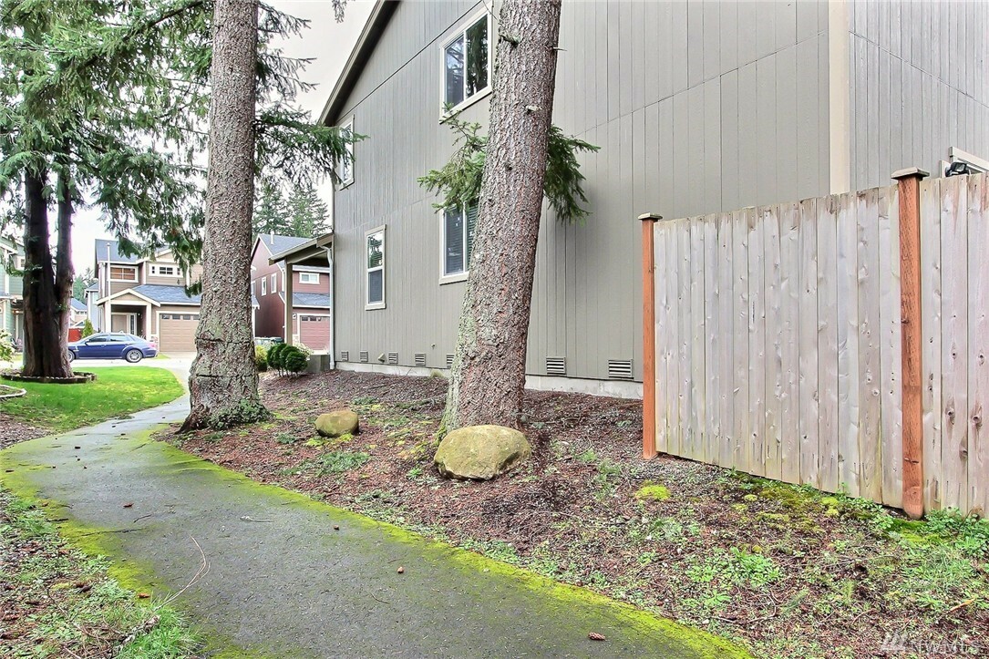Property Photo: 18118 75th Ave E WA 98375