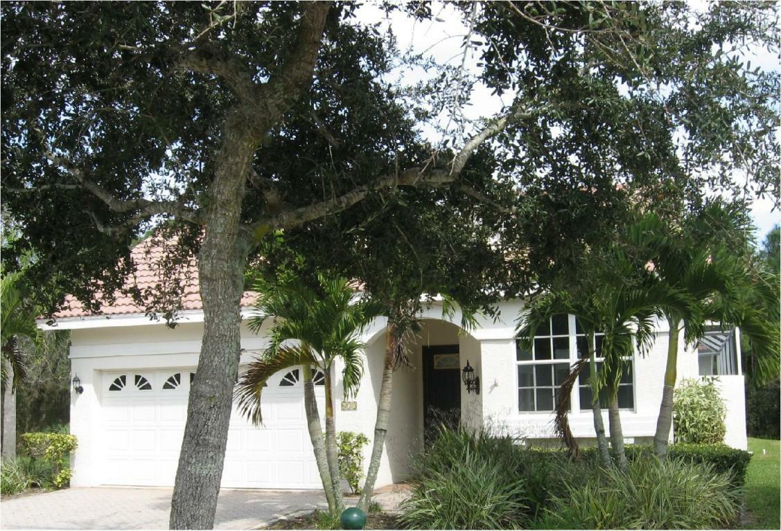 Property Photo:  673 SW Andros Circle  FL 34986 