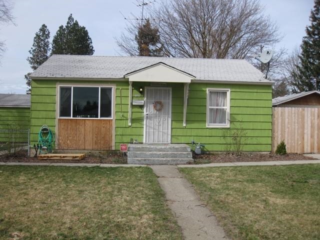 Property Photo: 6011 N Braeburn St WA 99205