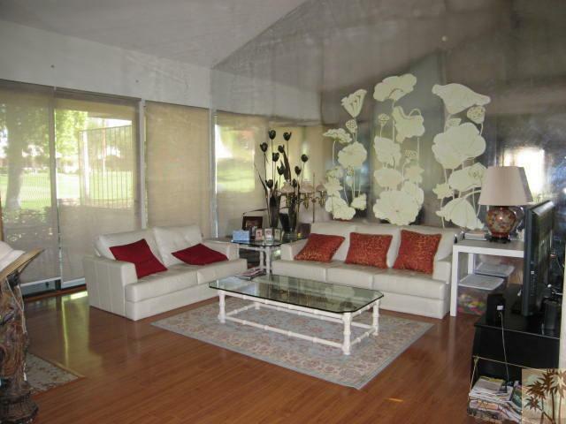 Property Photo:  316 Sierra Madre  CA 92260 