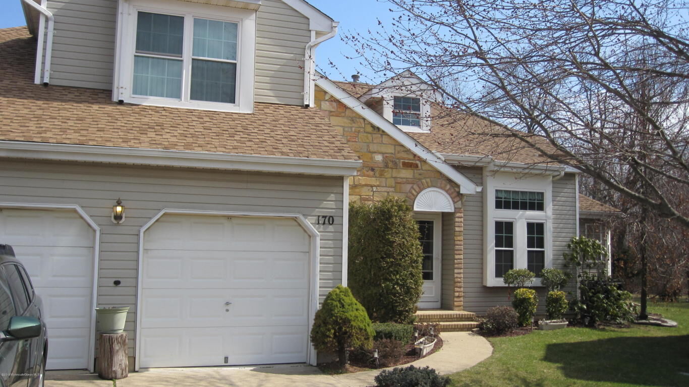 Property Photo:  170 Kentucky Way  NJ 07728 