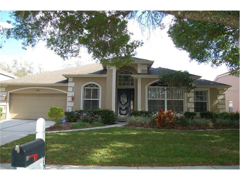 Property Photo:  721 S Lake Claire Circle  FL 32765 