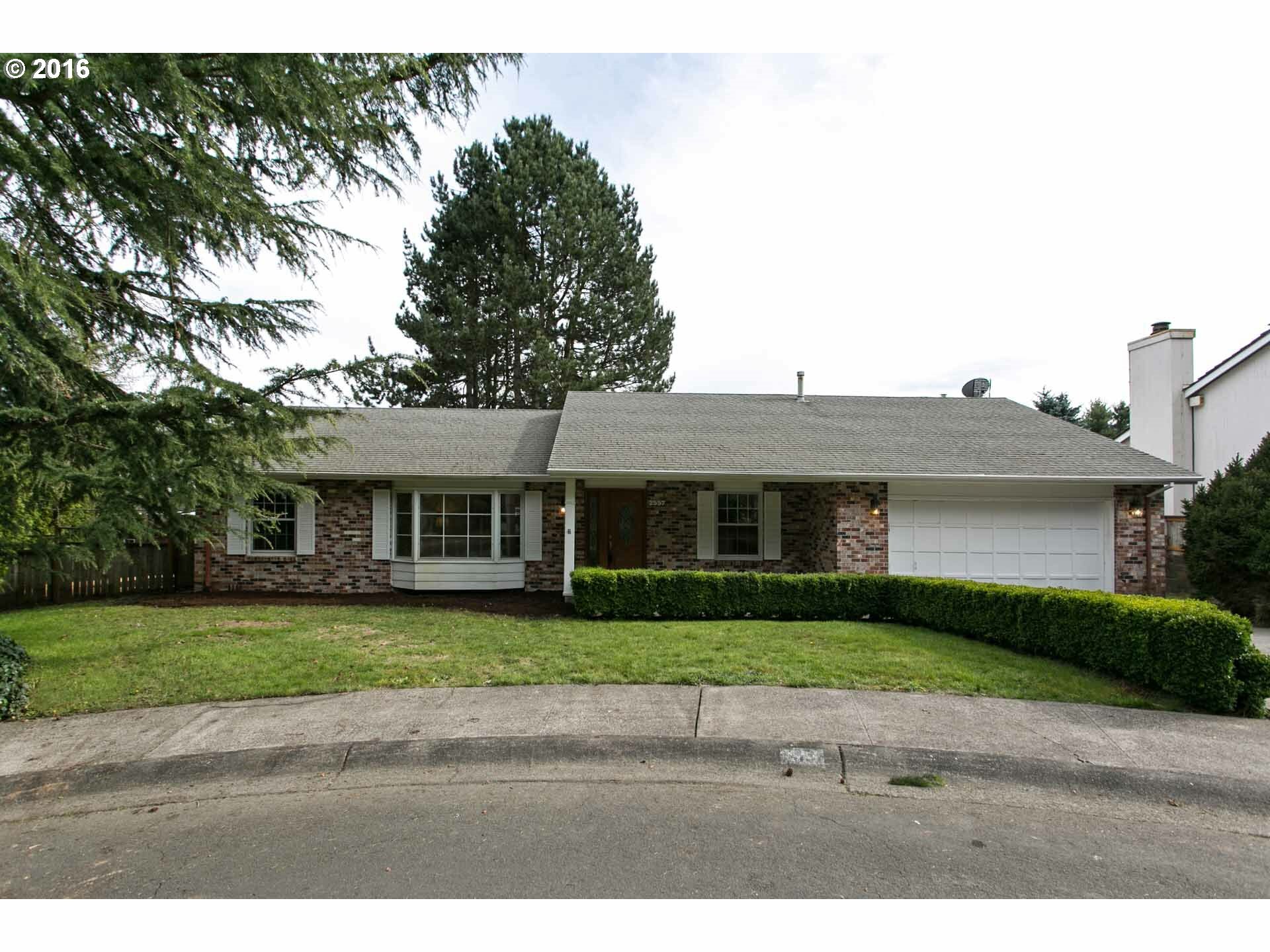 Property Photo: 2557 Palomino Ct OR 97068