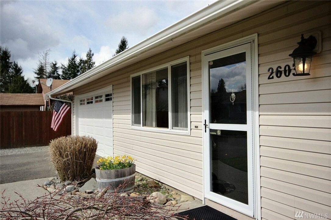 Property Photo:  2603 Mesa Verde Ct  WA 98374 