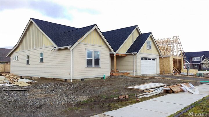 Property Photo: 2141 Fescue St WA 98264