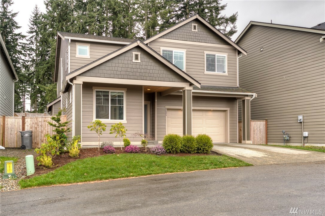 Property Photo: 2606 57th St SE WA 98092
