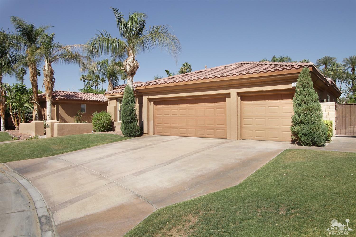Property Photo: 45001 Via Estancia CA 92210