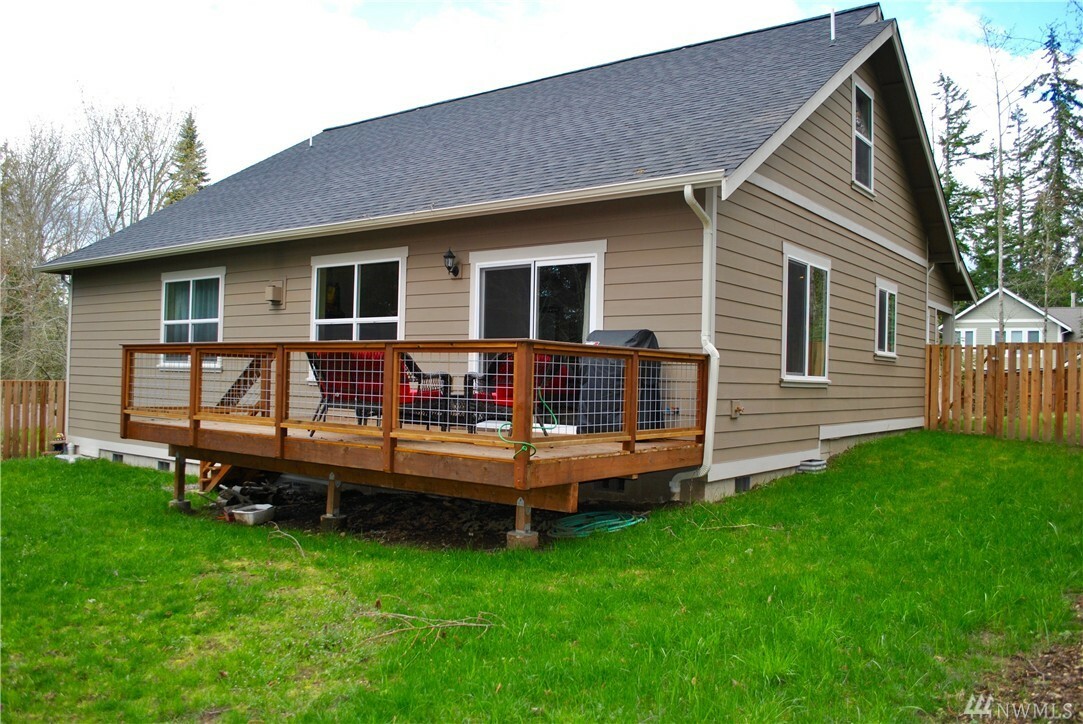 Property Photo:  4375 Lakeview Ct  WA 98229 